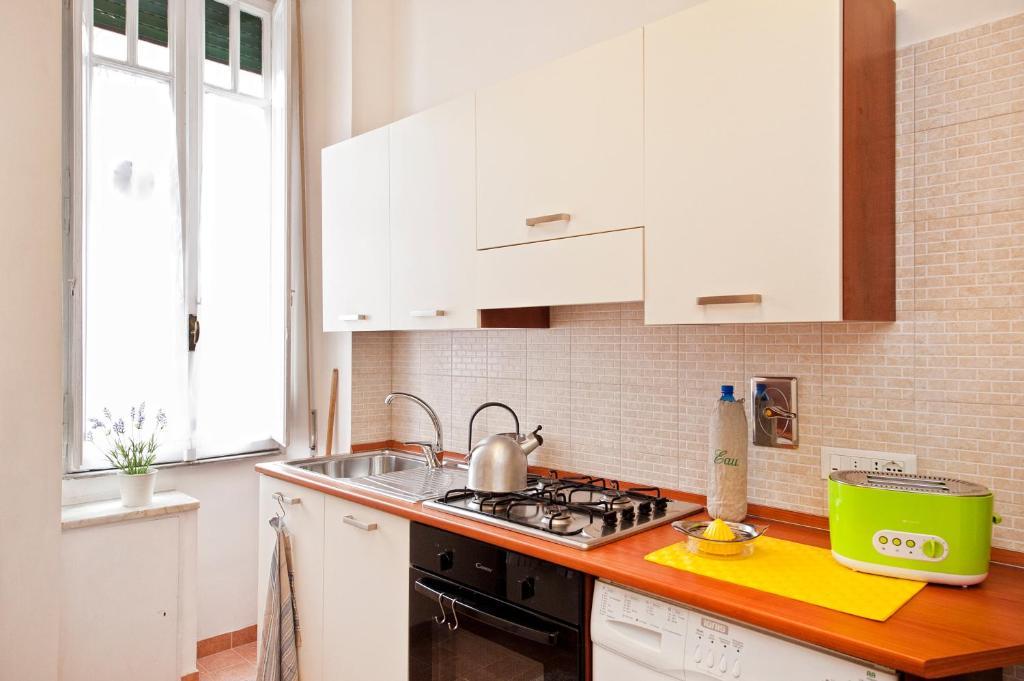 Opera Inn Suites - Rooms And Apartments Roma Exterior foto